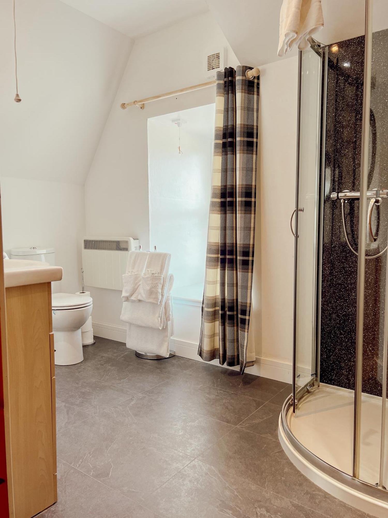Loch Ness Gatehouse Apartments Fort Augustus Exterior photo