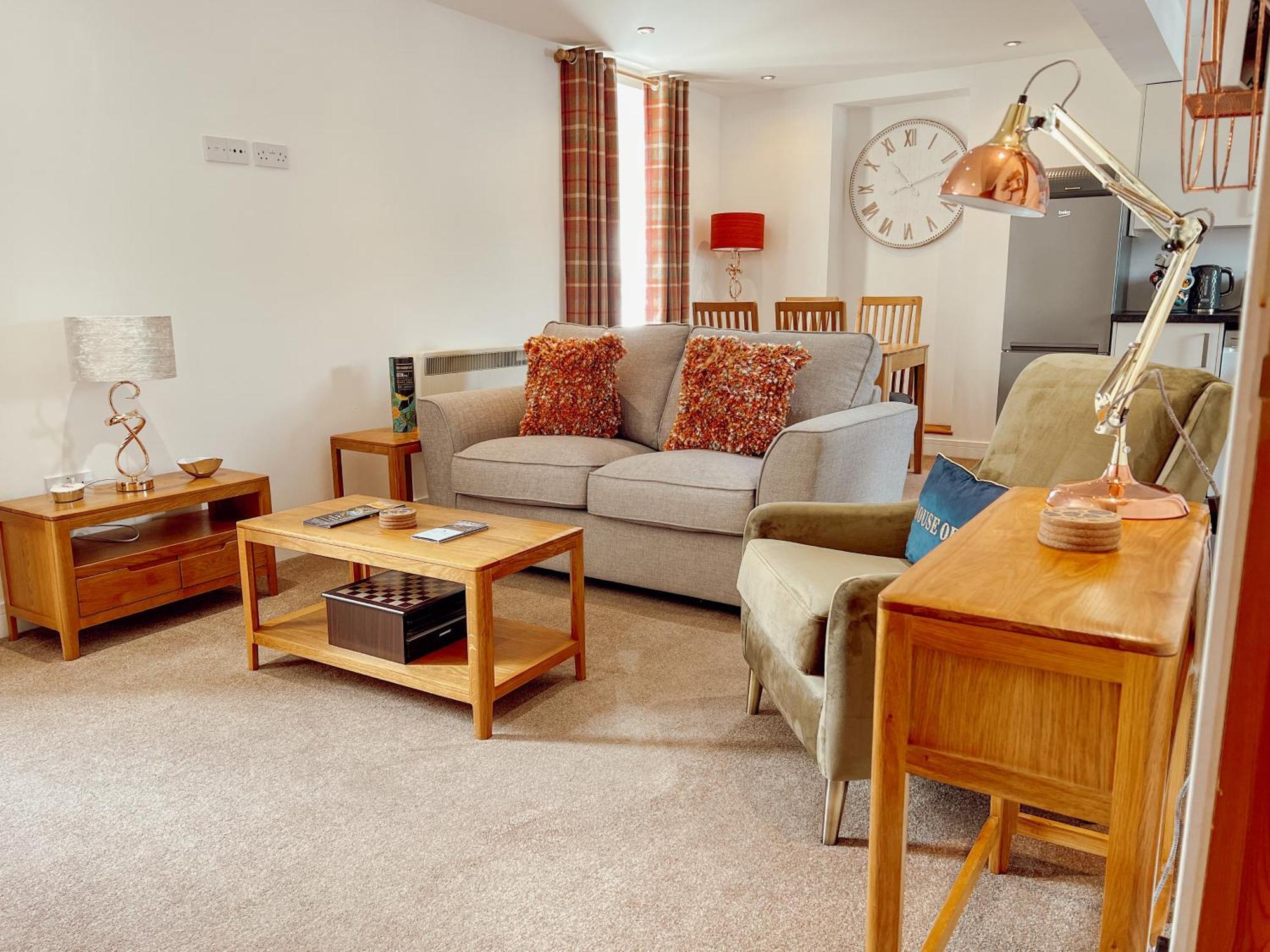 Loch Ness Gatehouse Apartments Fort Augustus Exterior photo